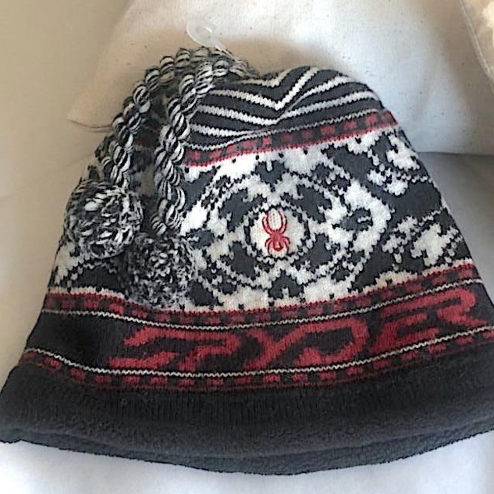 NWT Spyder Winter Hat Wool Blend with Tassels